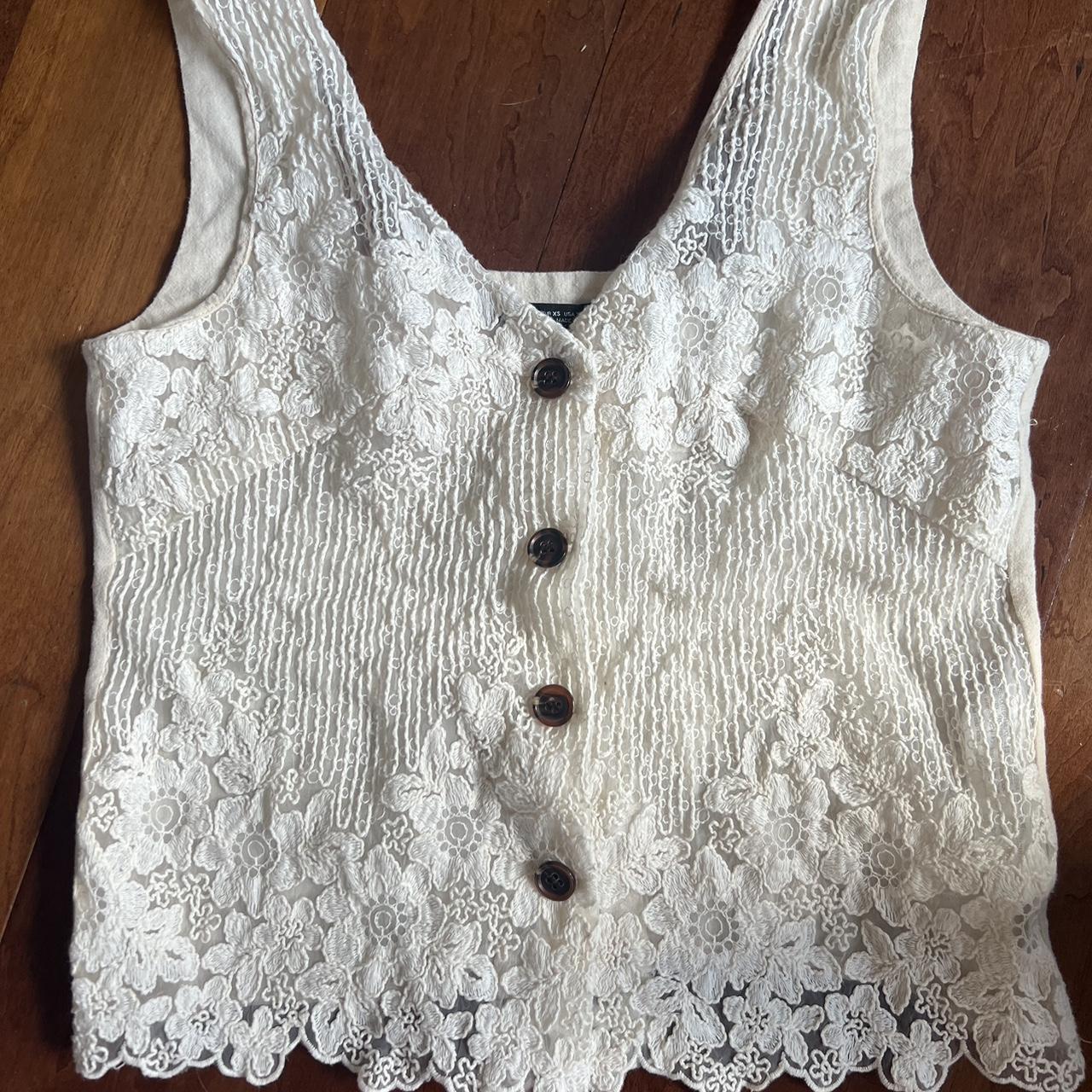 Beautiful white floral embroidered vest. Worn... - Depop