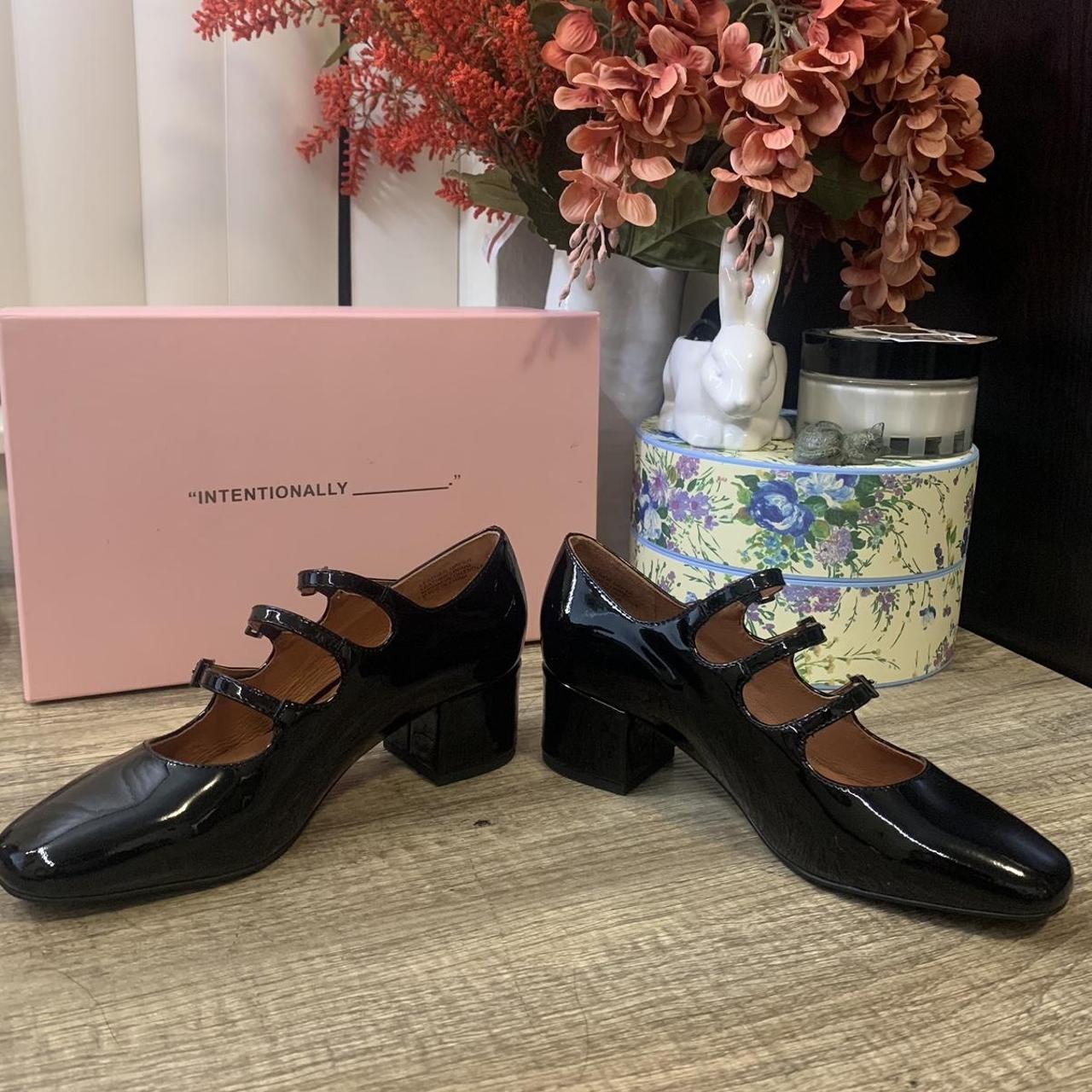 intentionally blank mary jane