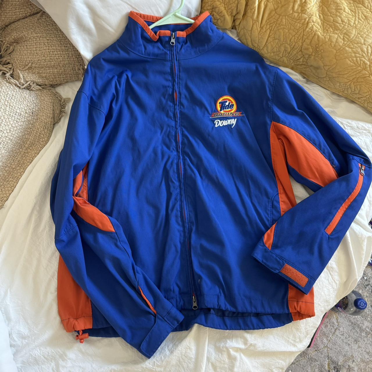 Men s Tide Sport Authority jacket size Large I love. Depop