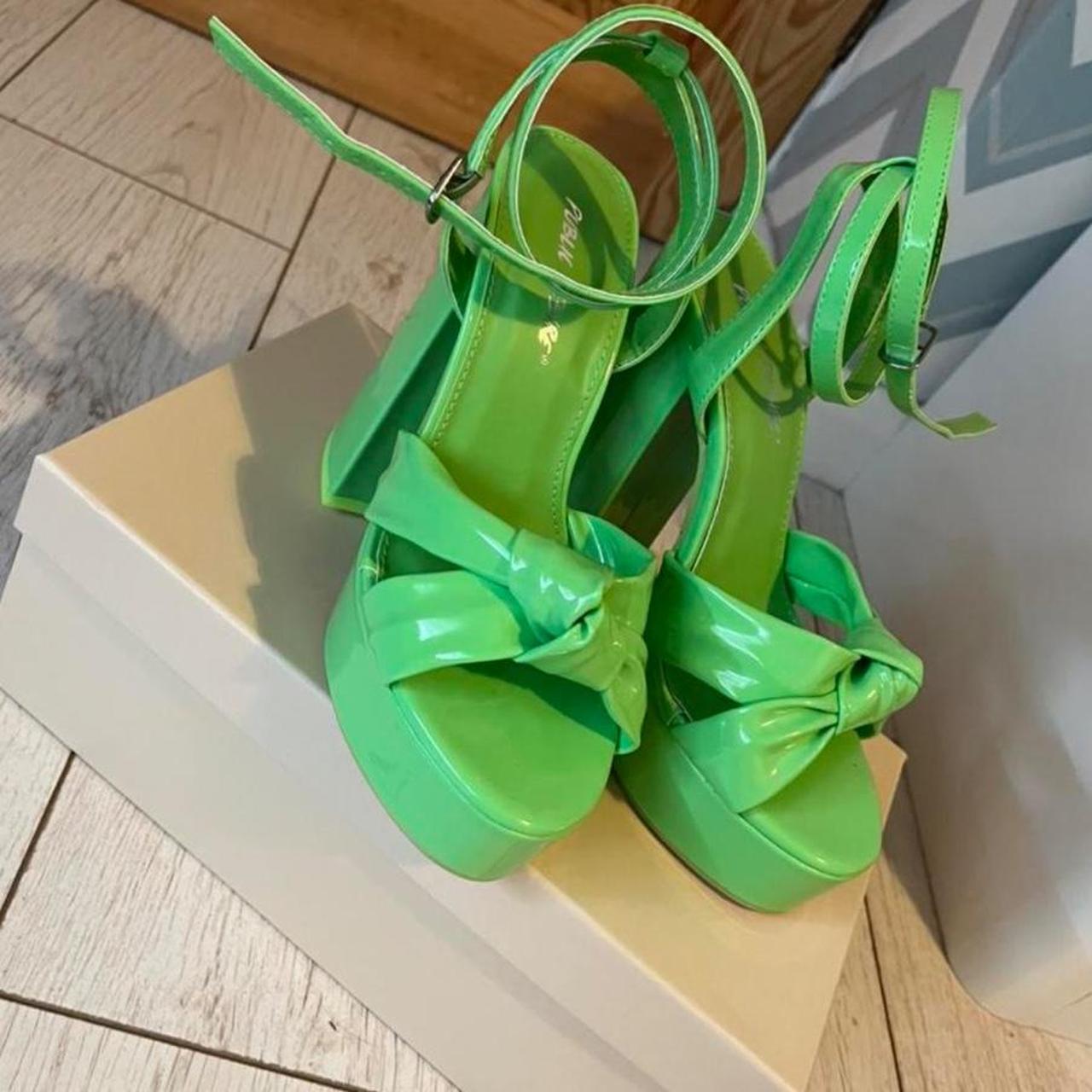 Public desire lime green Verona bow wedges size 4... - Depop