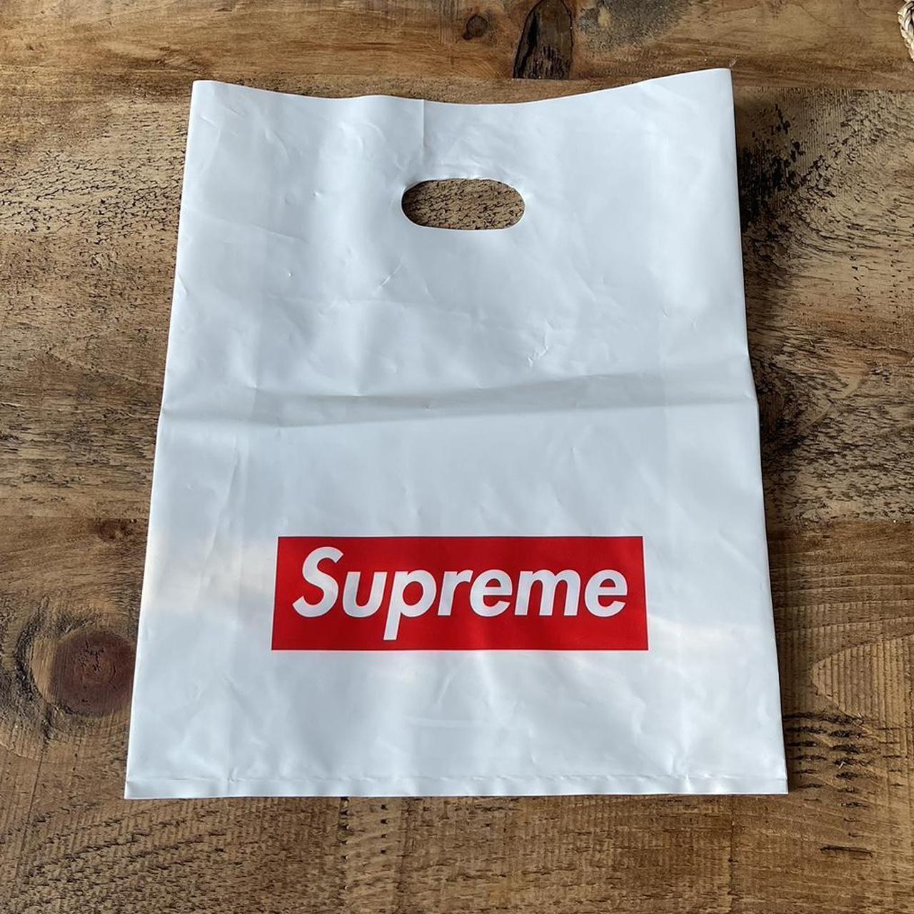 Supreme carrier bag on sale