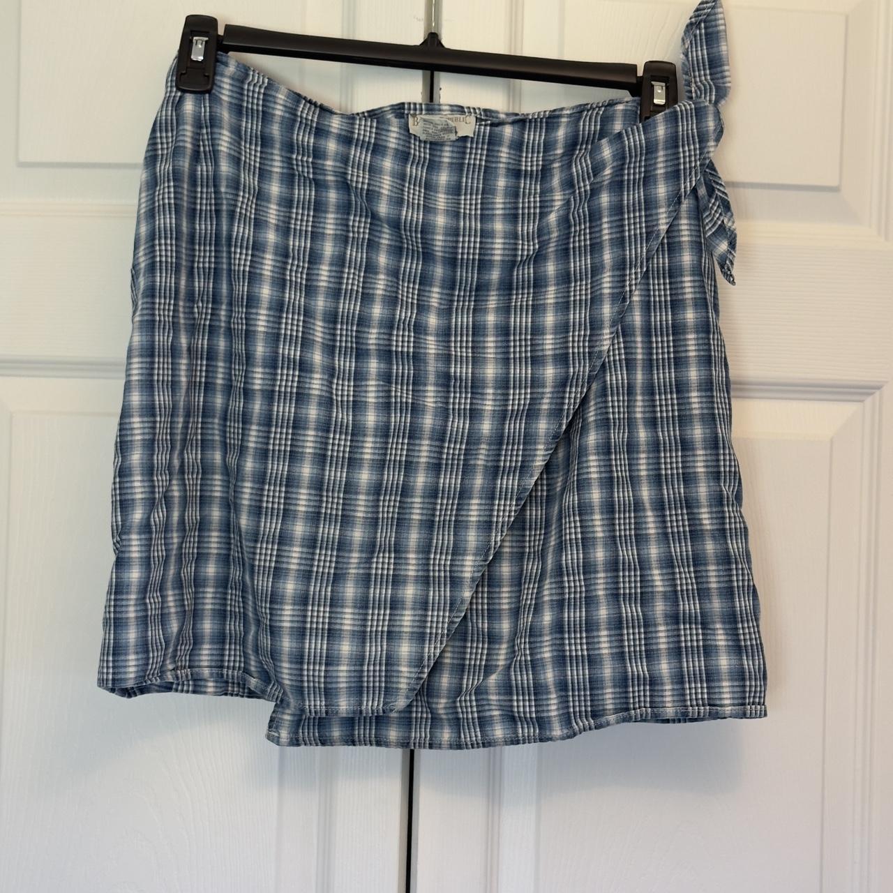 item listed by haileyjmor