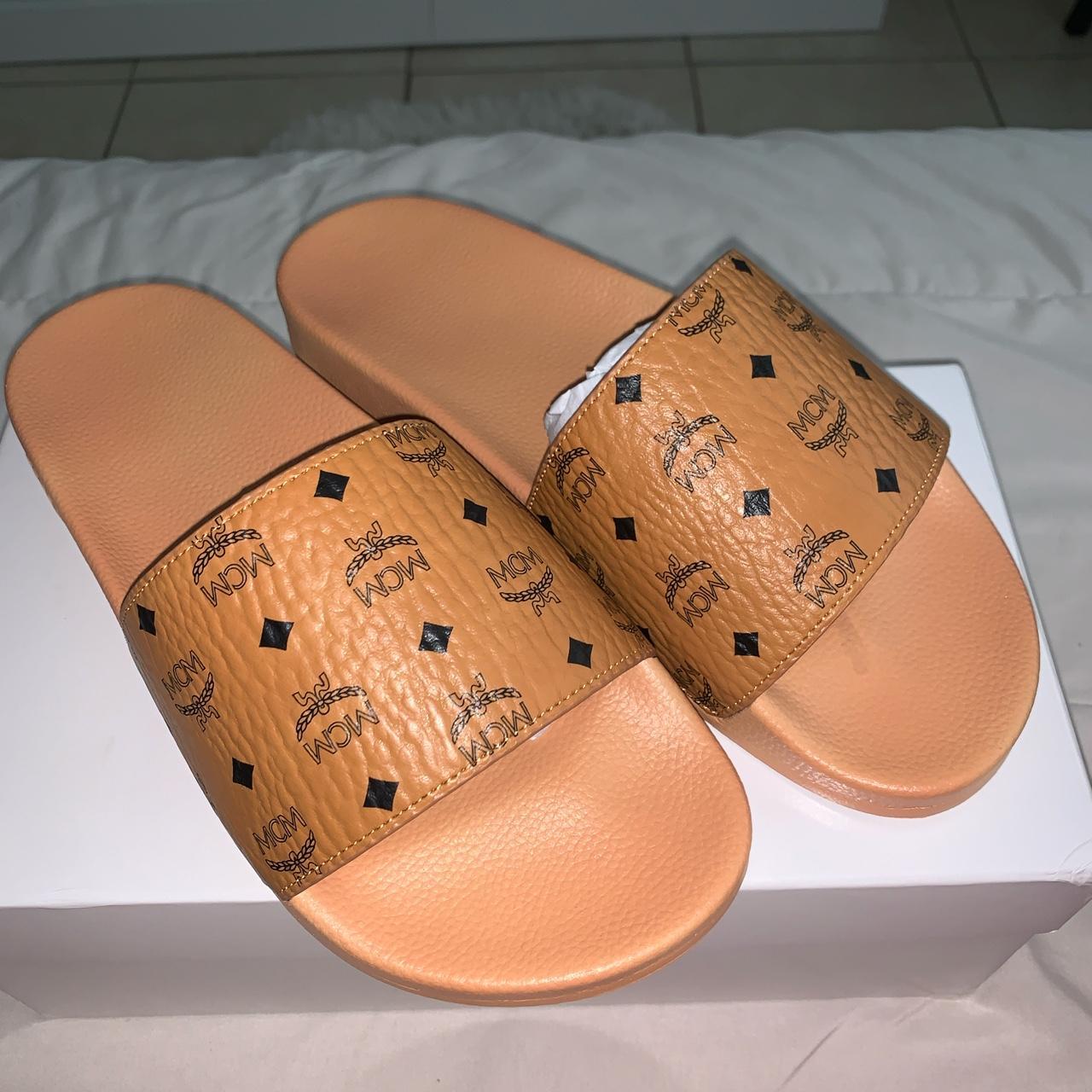 Tan mcm online slides