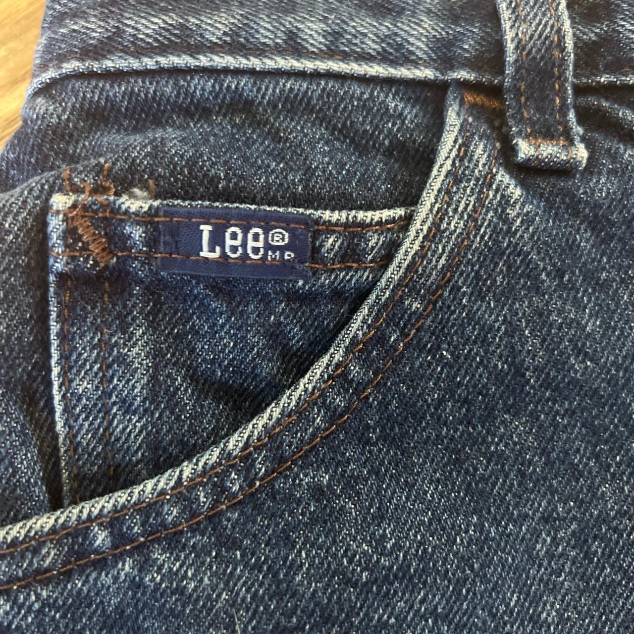 vintage lee denim shorts measurements laying... - Depop