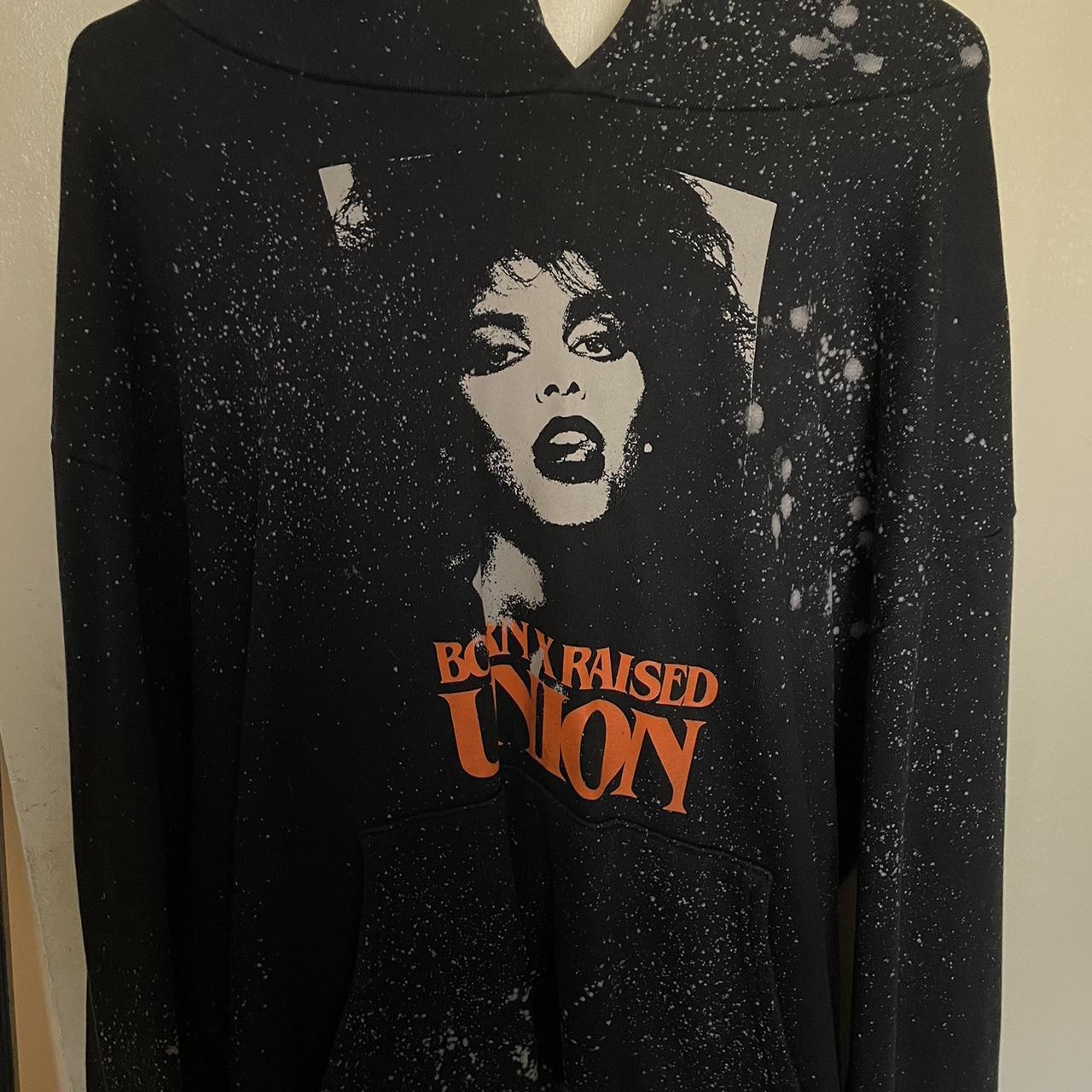 item listed by callmewenursober