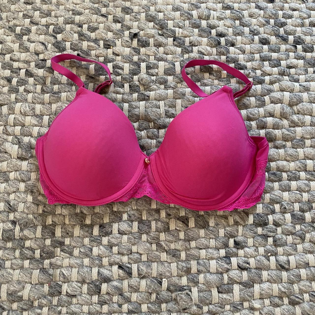 Natori Women's Bra | Depop