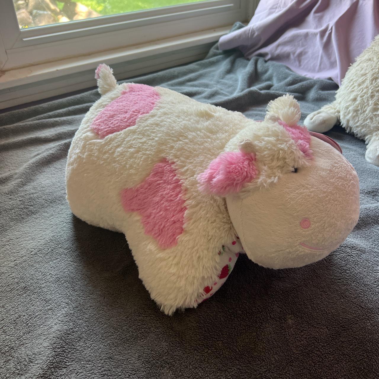 Strawberry Cow Pillow Pet 🍓🥛🐮 Size 18” Condition... Depop