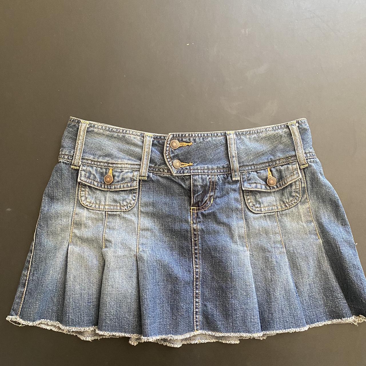 Super cute denim mini skirt from Old Navy