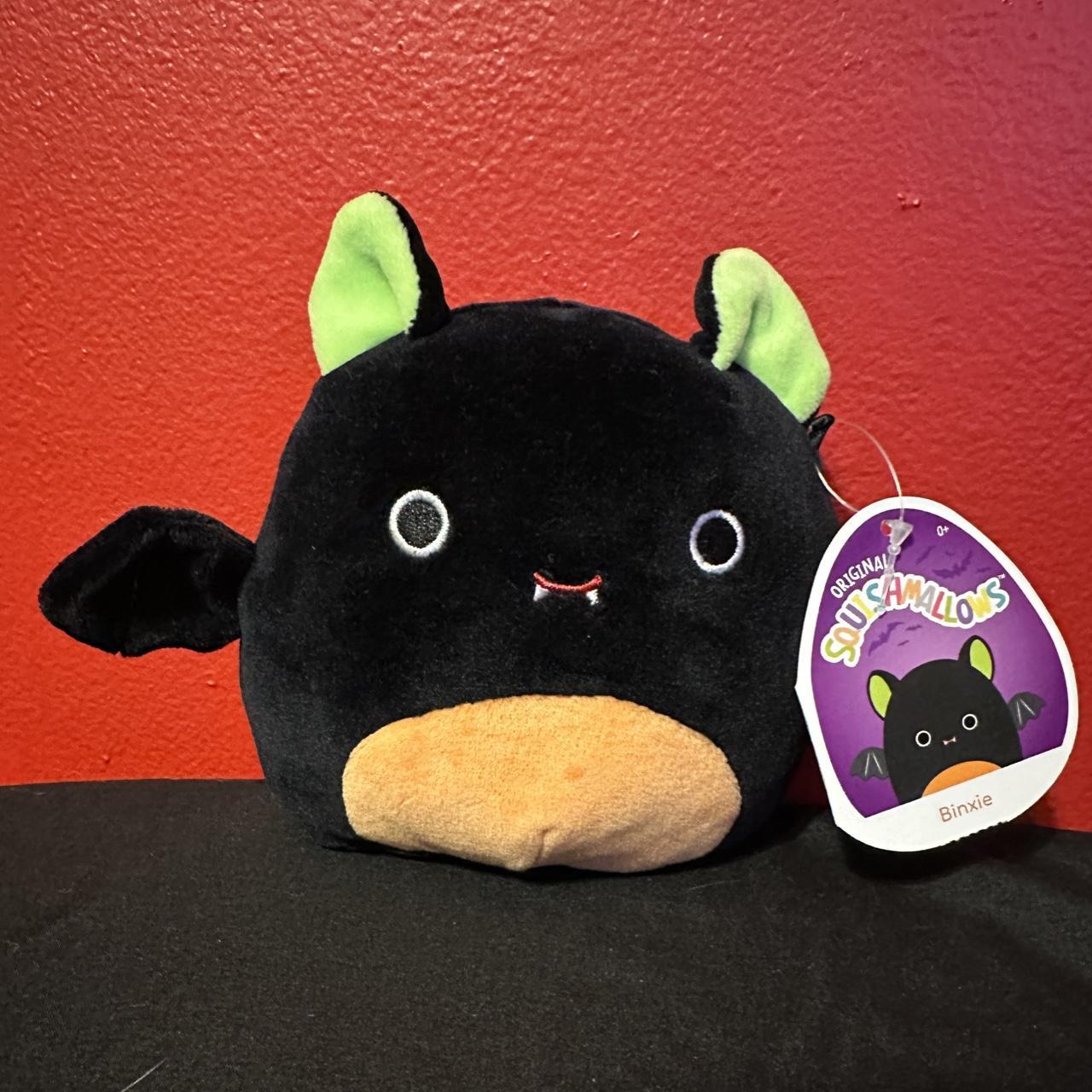 binxie the bat squishmallow