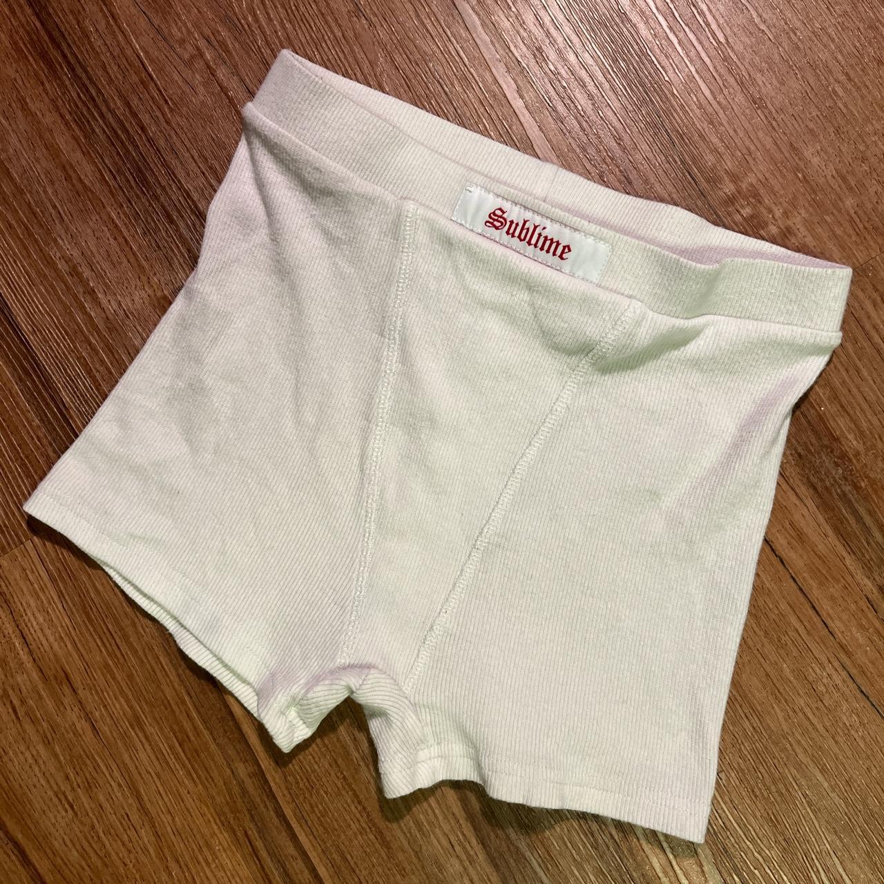 Charlotte Hornets Striped Shorts • size Large - Depop
