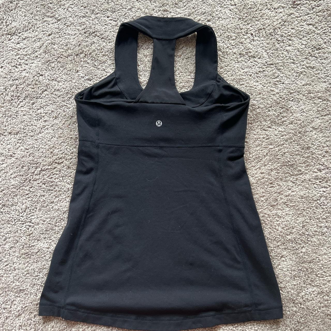 Black Lululemon Tank Top with built-in bra - Size 8 - clothing