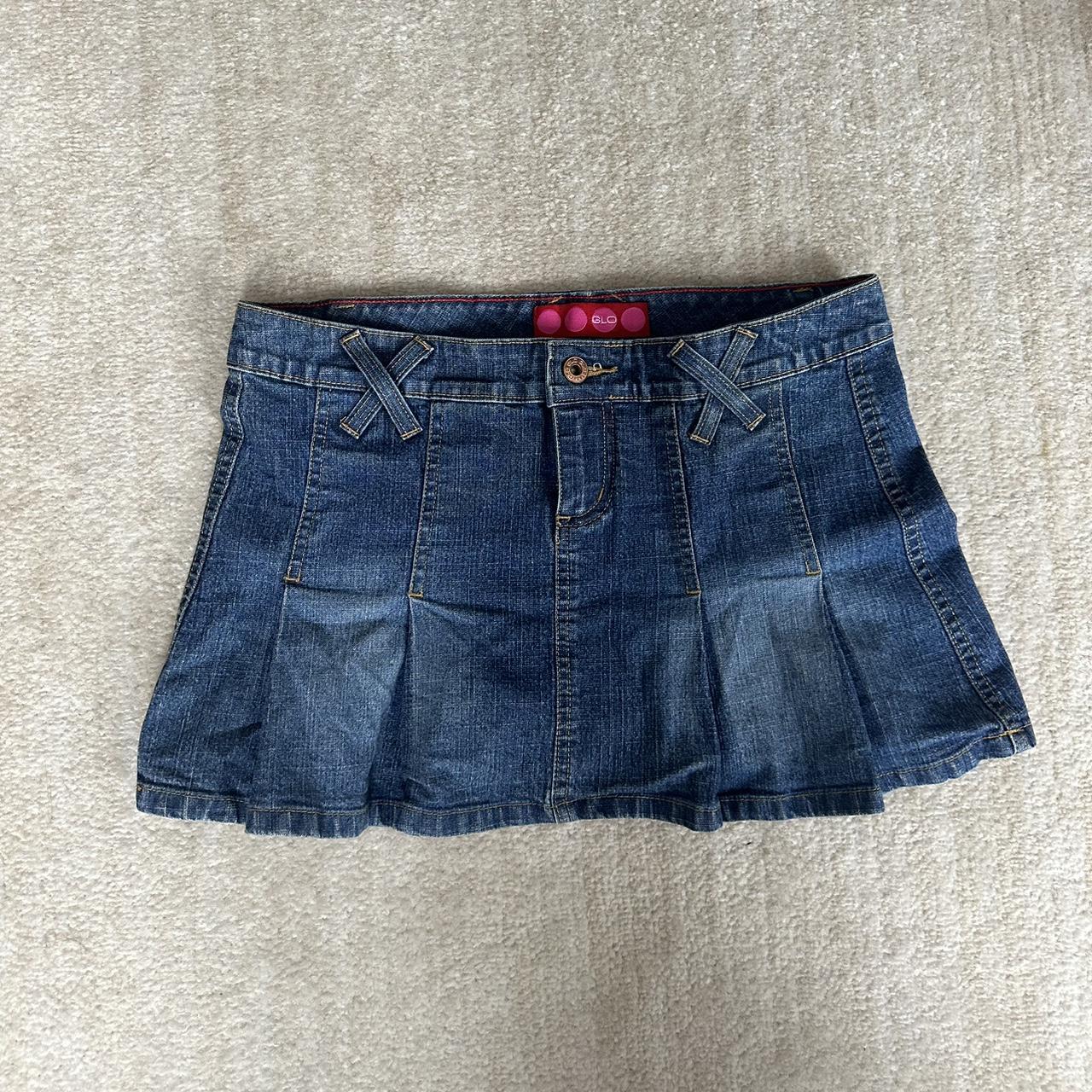 Denim lil mini skirt 💕 waist 15in - Depop