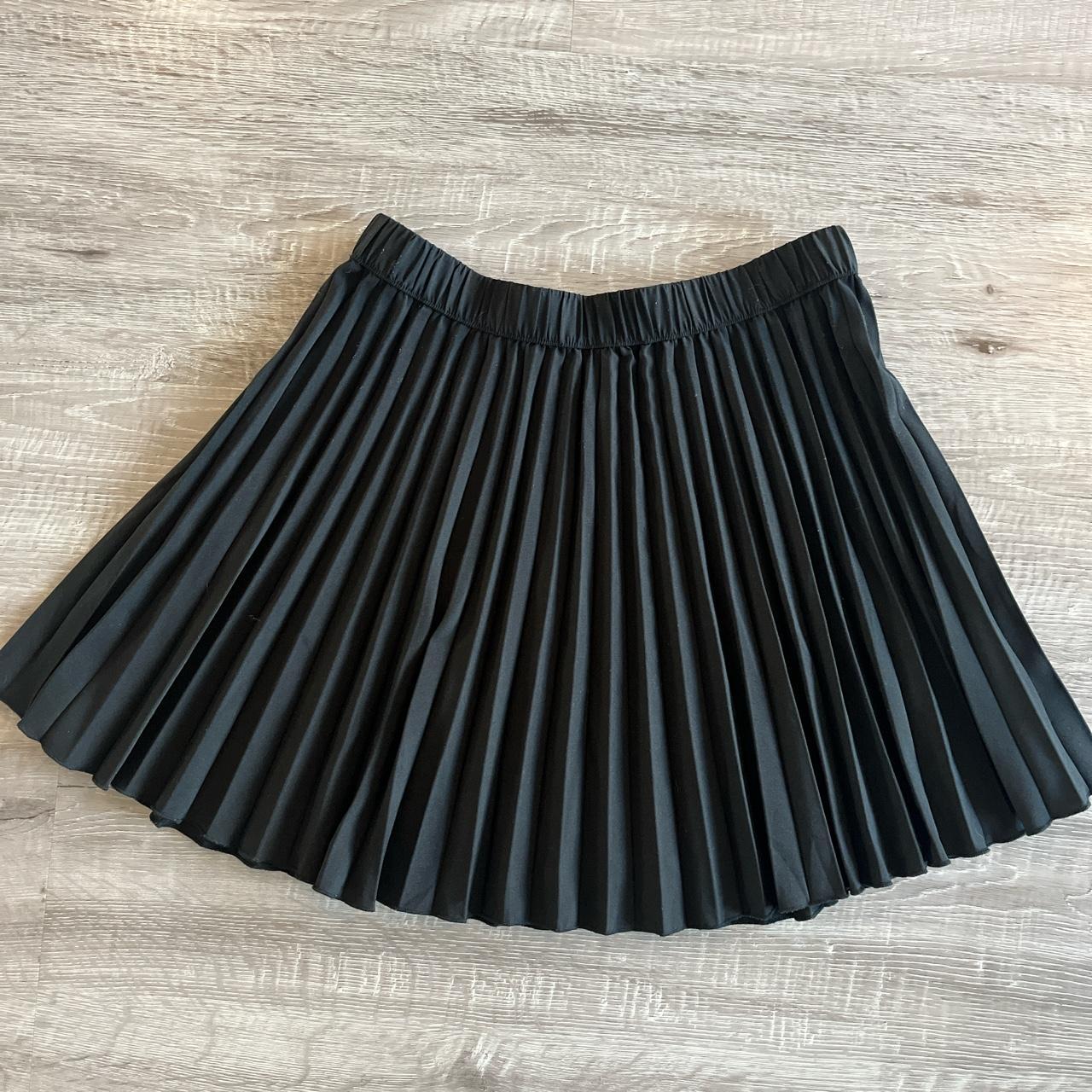 H&M pleated black skirt Size small / size S... - Depop