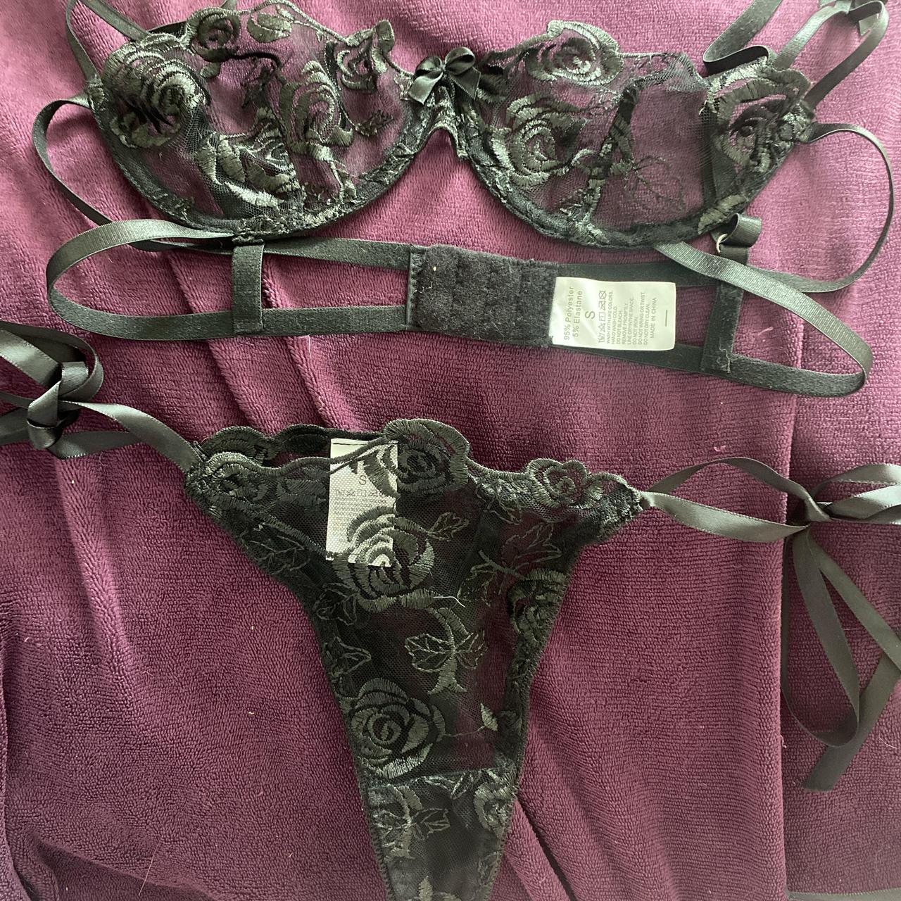 Women black rose lace lingerie 2 piece set never... - Depop