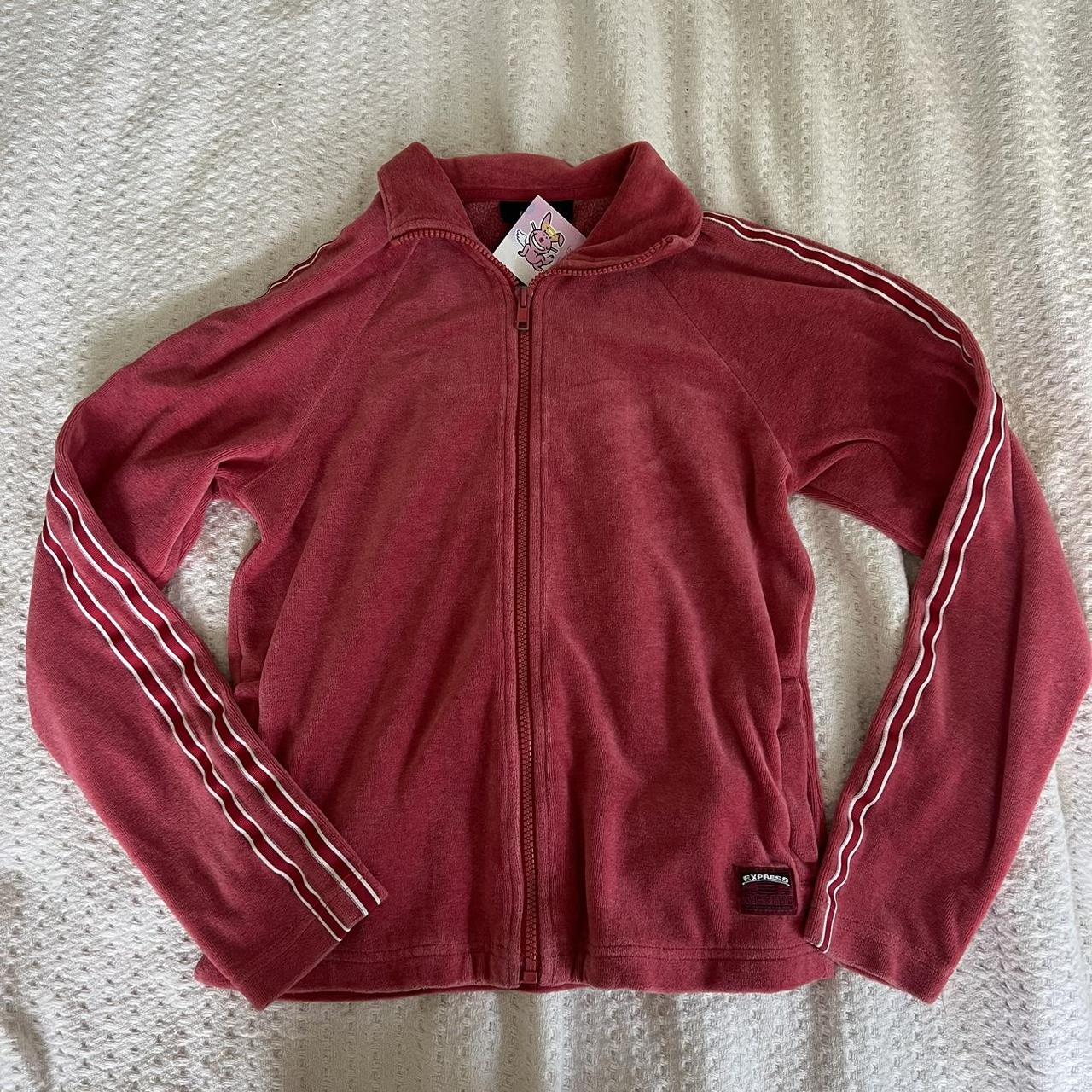item listed by holaitslola13