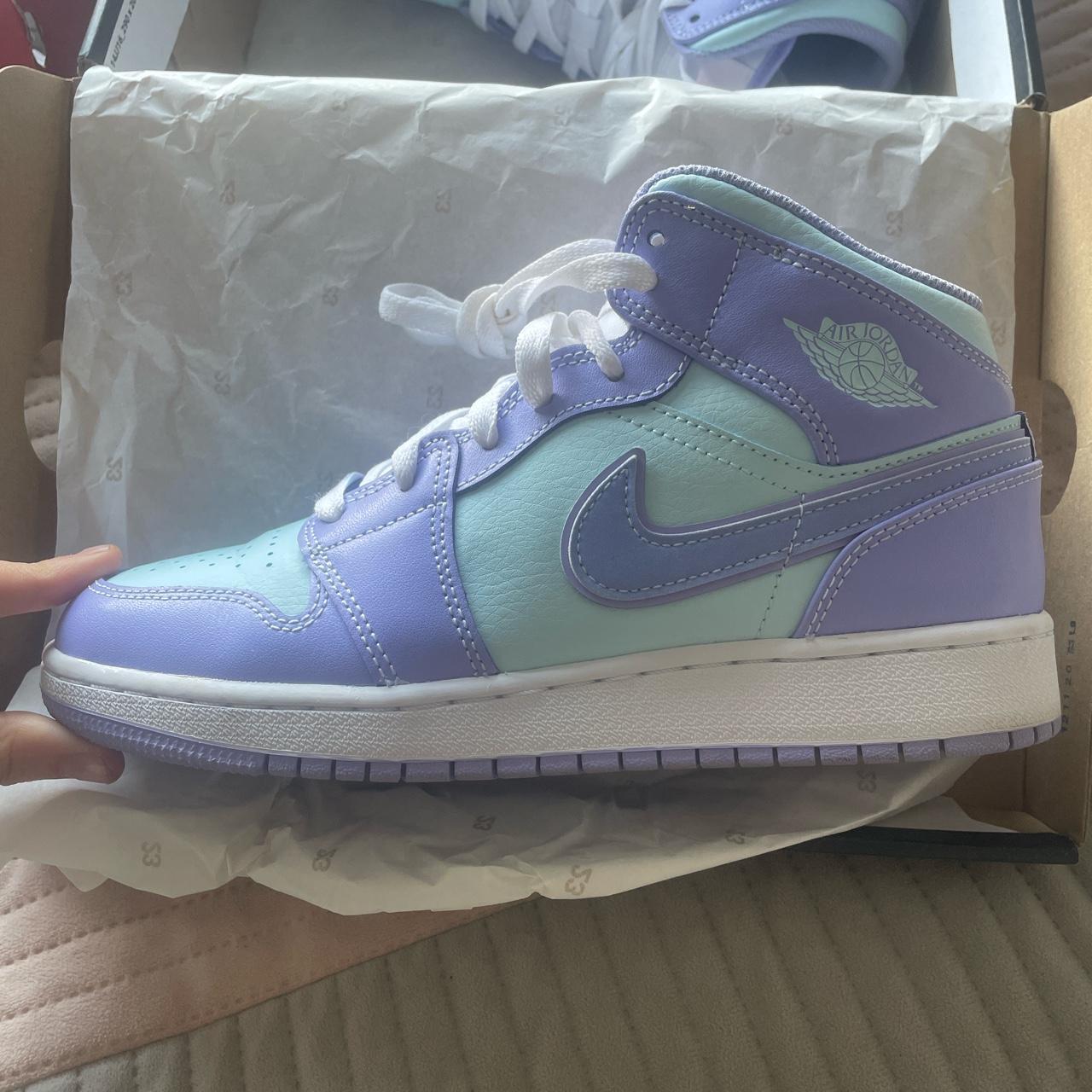 aj1 mid purple pulse