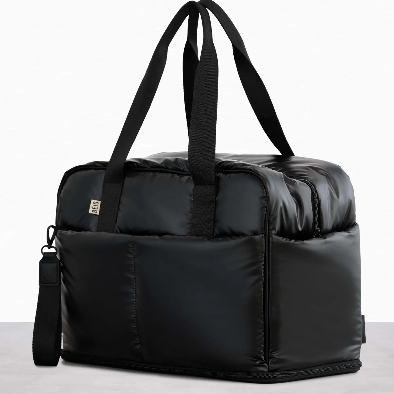 Beis AiR expandable duffle bag 8/10 beis... Depop