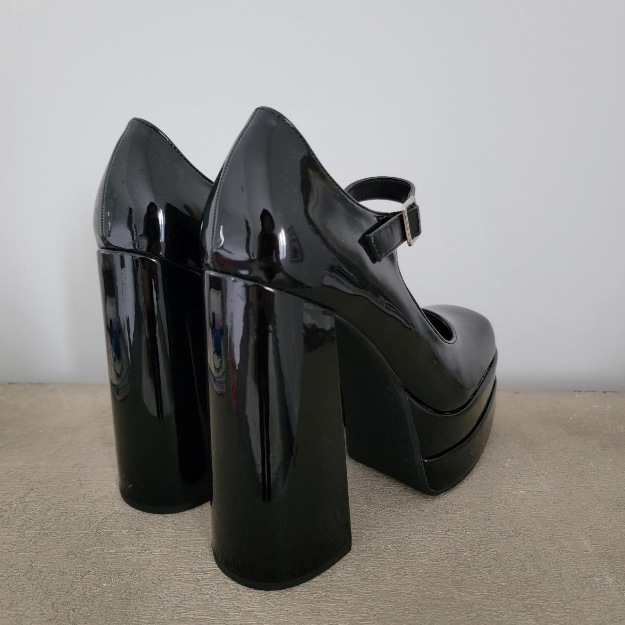 Adorable patent leather platform shoes Worn once... - Depop