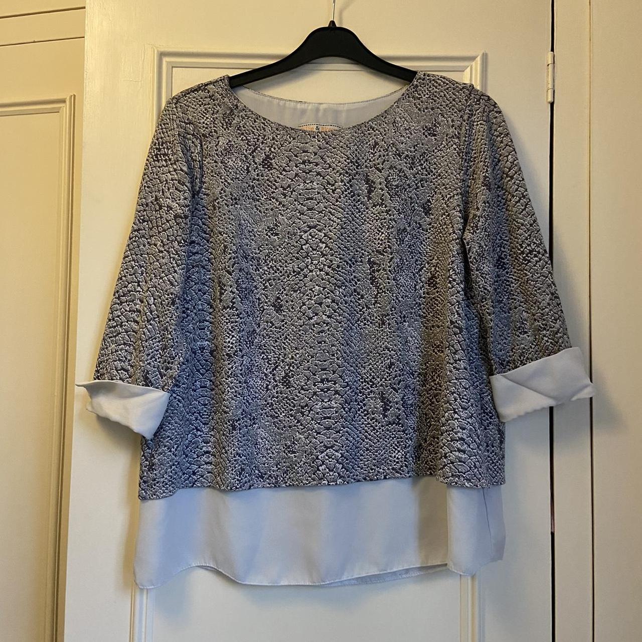 Dorothy Perkins Women's Grey and White Blouse | Depop
