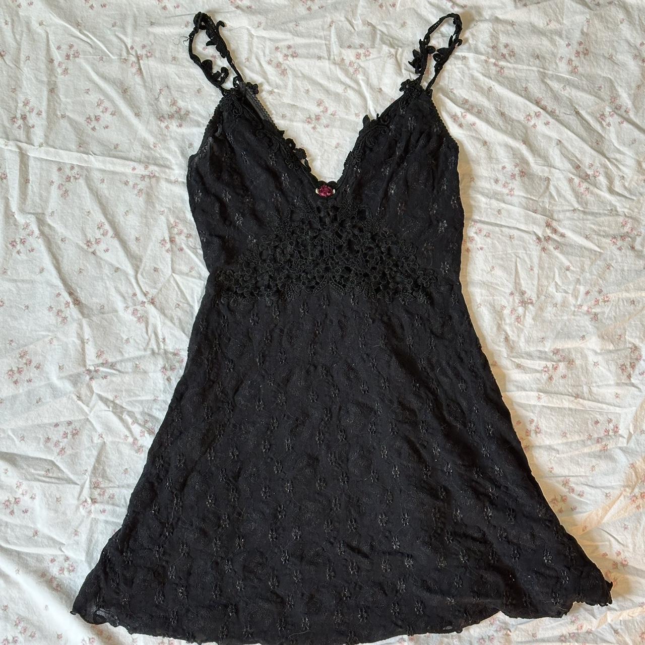 item listed by nikoh08