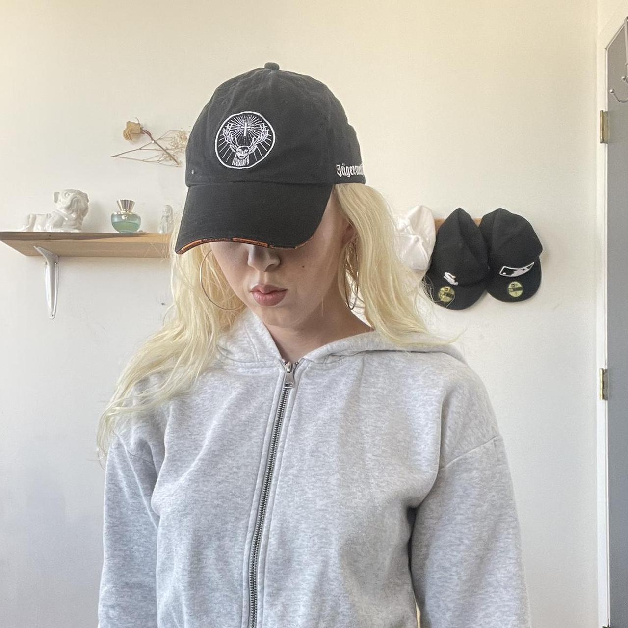 item listed by shopglizzy
