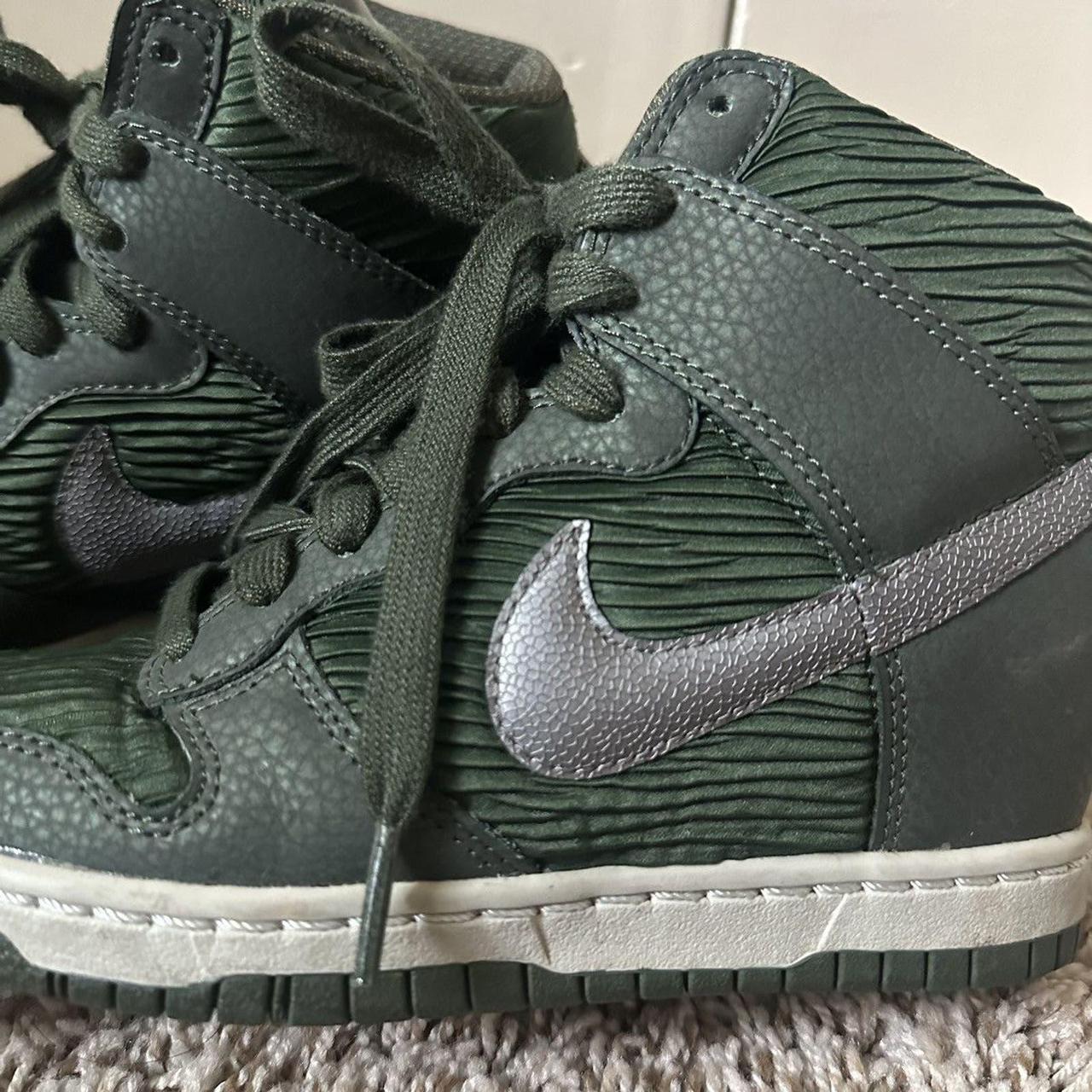 Nike Dunk Sky High Carbon Green Silver Hidden Wedge