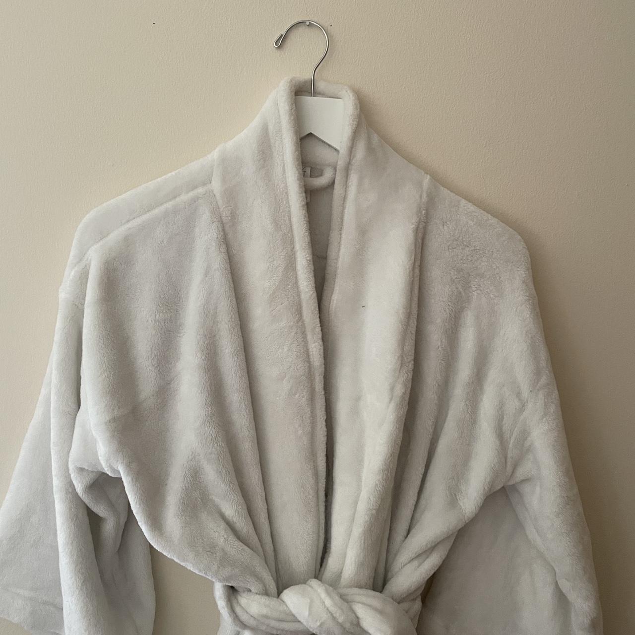 White robe from target Super warm and soft - Depop