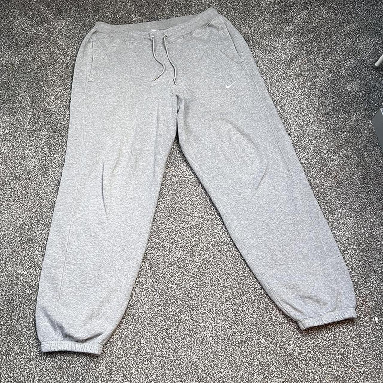 Baggy Nike joggers Baggy Nike tracksuit bottoms ... - Depop