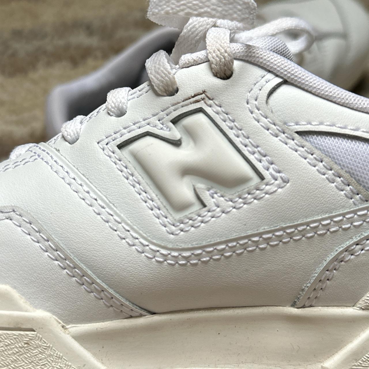New Balance Women's White and Grey Trainers (4)