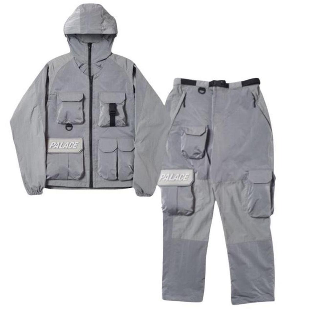 Palace SS19 Utility Iridescent 3-Piece Set in Grey...