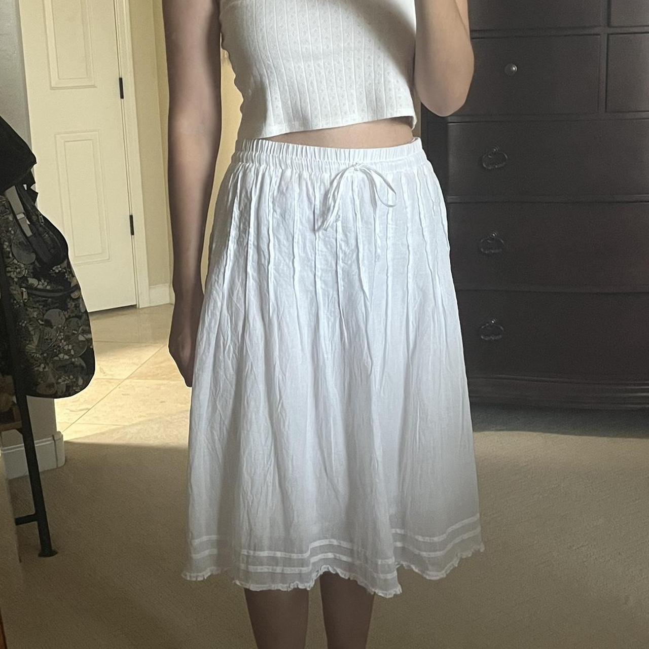 White midi skirt. Size women’s small. Has an elastic... - Depop