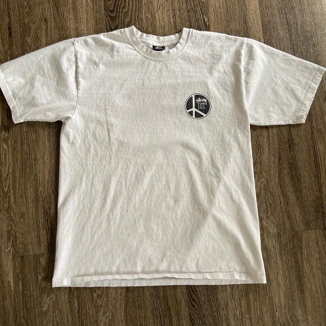 Stüssy Men's Cream T-shirt | Depop