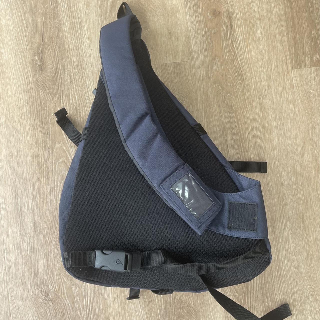 Vintage Quiksilver Navy Sling Bag Size approx... Depop