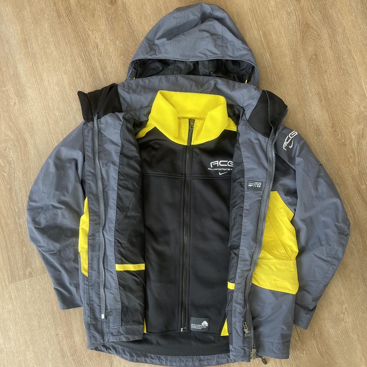 Nike ACG Men's Grey and Yellow Jacket | Depop