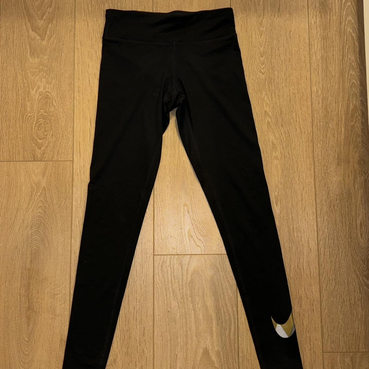 Black Nike dri fit leggings, size XS, would fit size - Depop