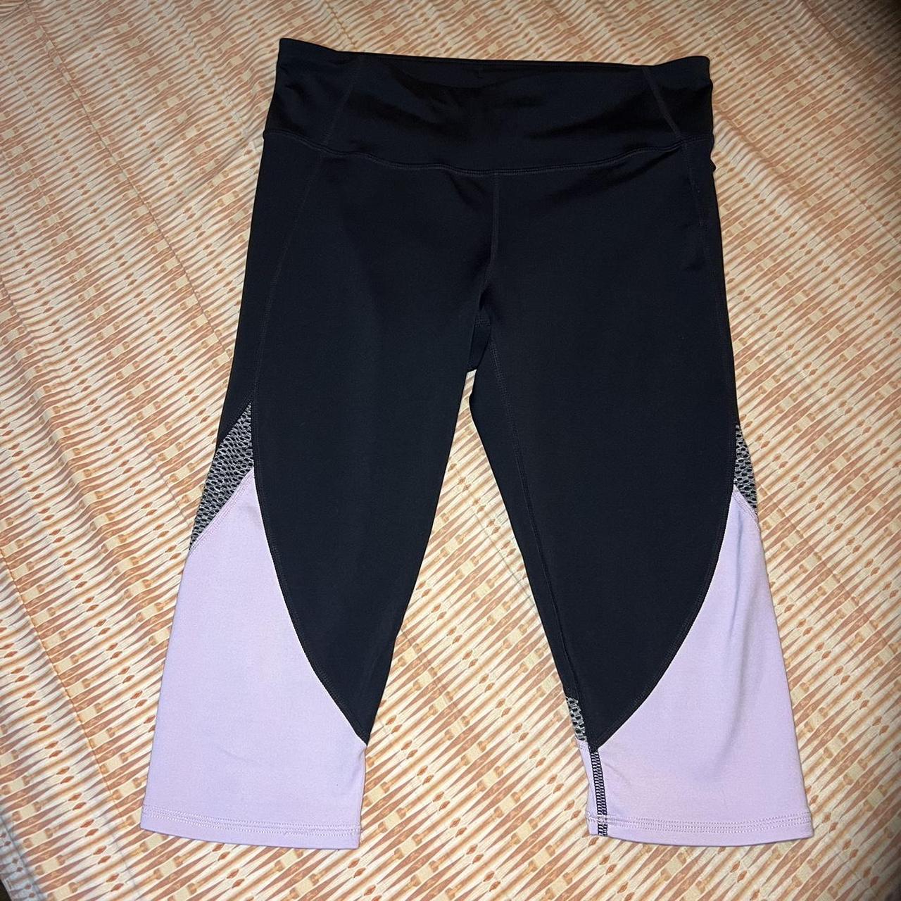 gap fit capri leggings ) just below the knee... Depop