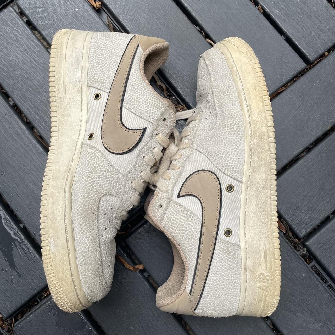 tan and white air forces