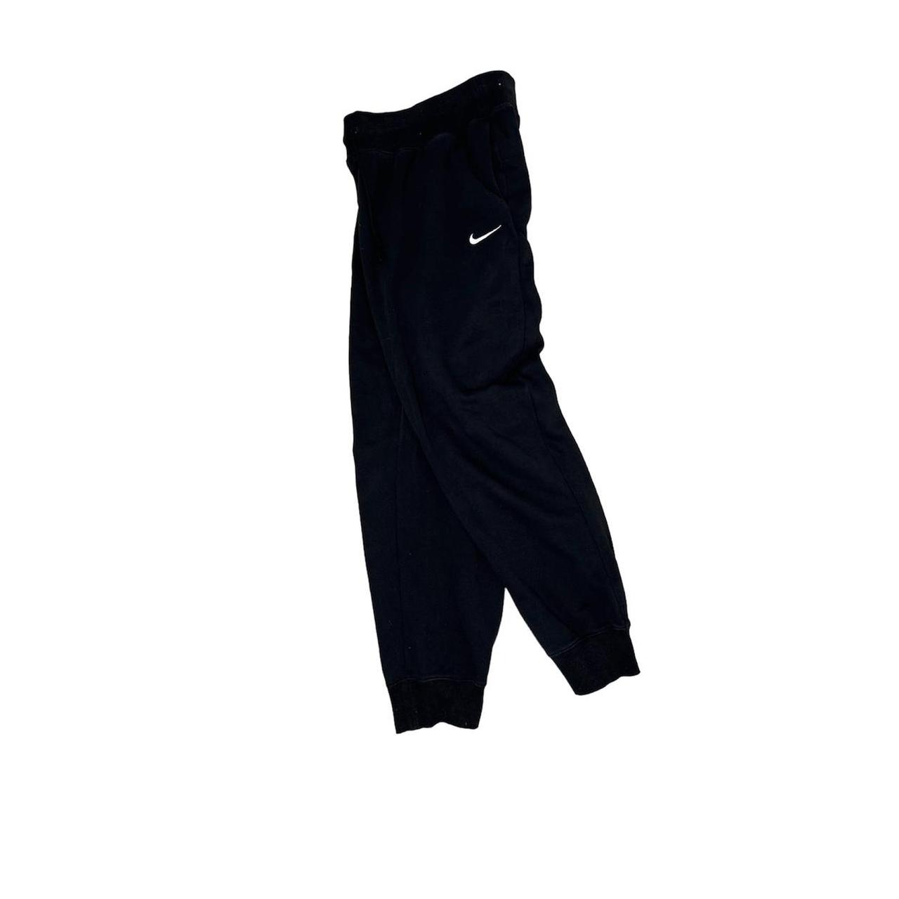 Nike Sweatpants size XL 17 inch waist laid flat