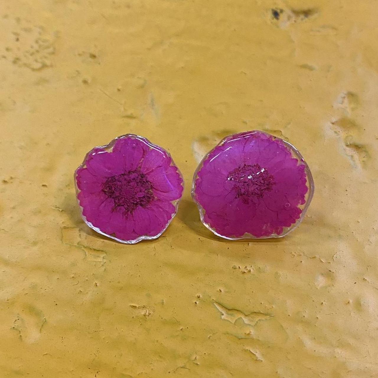 Purple Chrysanthemum Pressed Flower Stud Earrings!... Depop