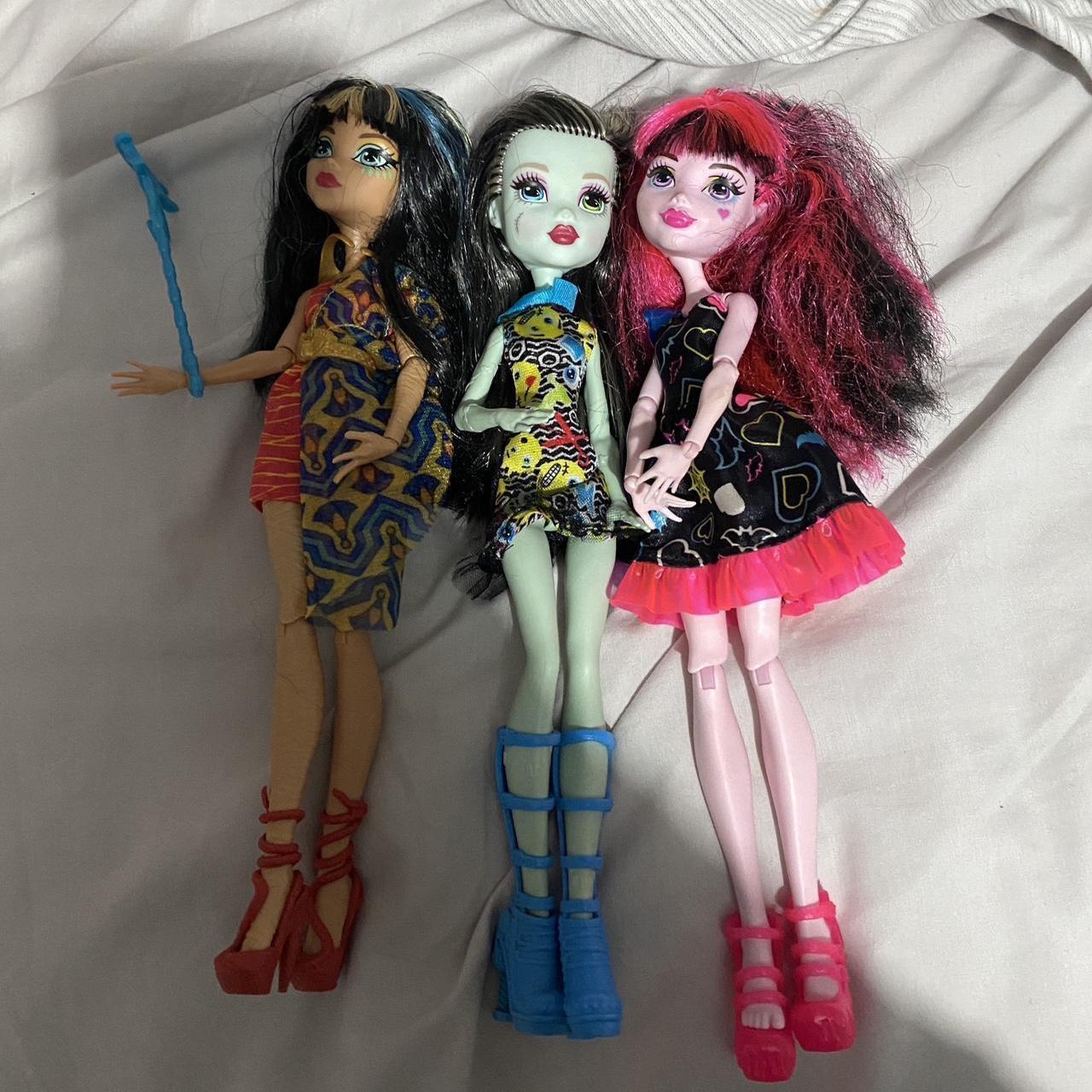 Monster high gen 2 bundle x3 Frankie,Draculaura and... - Depop