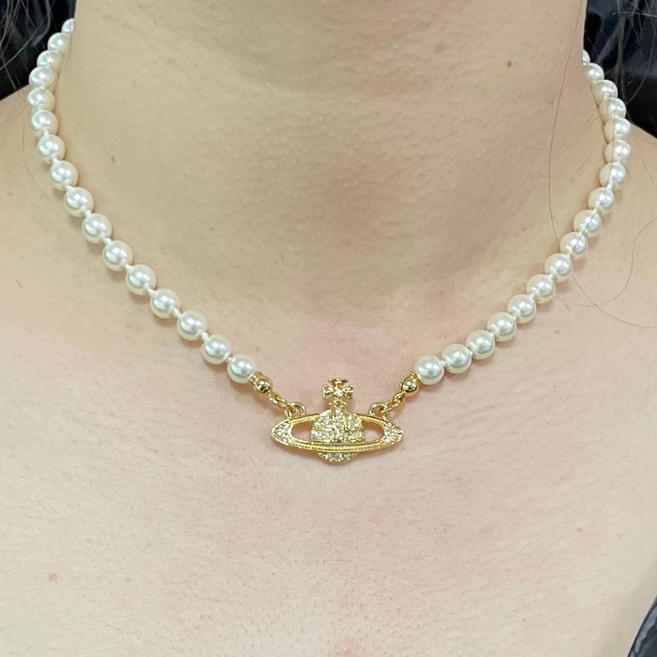 ★Vivienne Westwood★ Vivienne Westwood 6201032I 02G156 Mari White vivienne-westwood-necklace - Depop