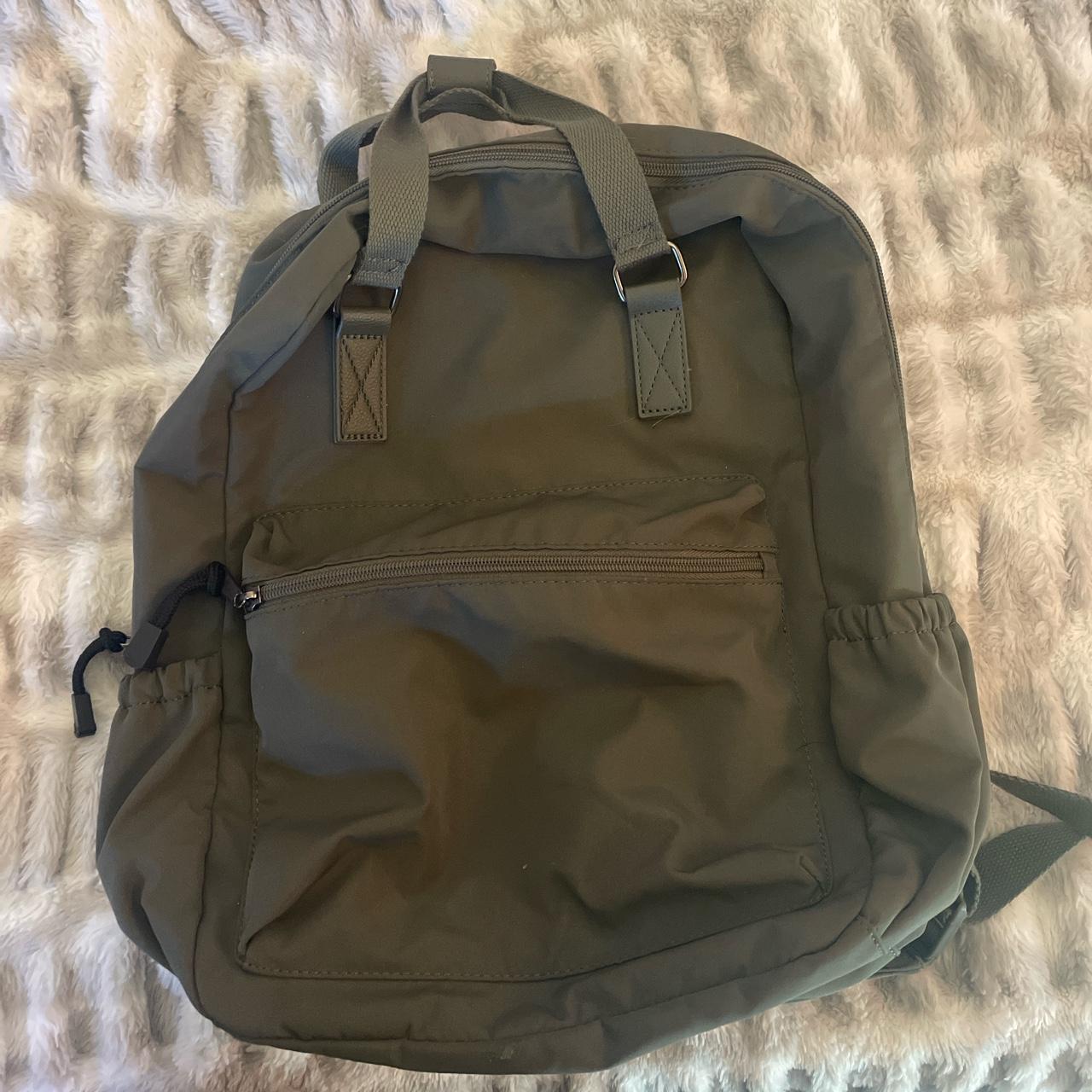 green army wild fable back pack has two side... - Depop