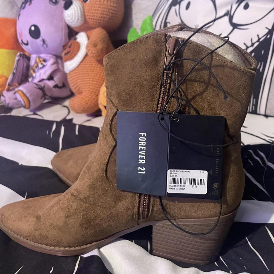 Forever 21 deadstock brown bootie. Perfect for this Depop