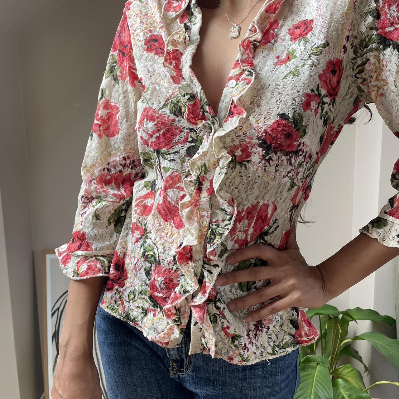 Treat ürself Rose accent shirt blouse Rose accent shirt blouse – Treat Ürself