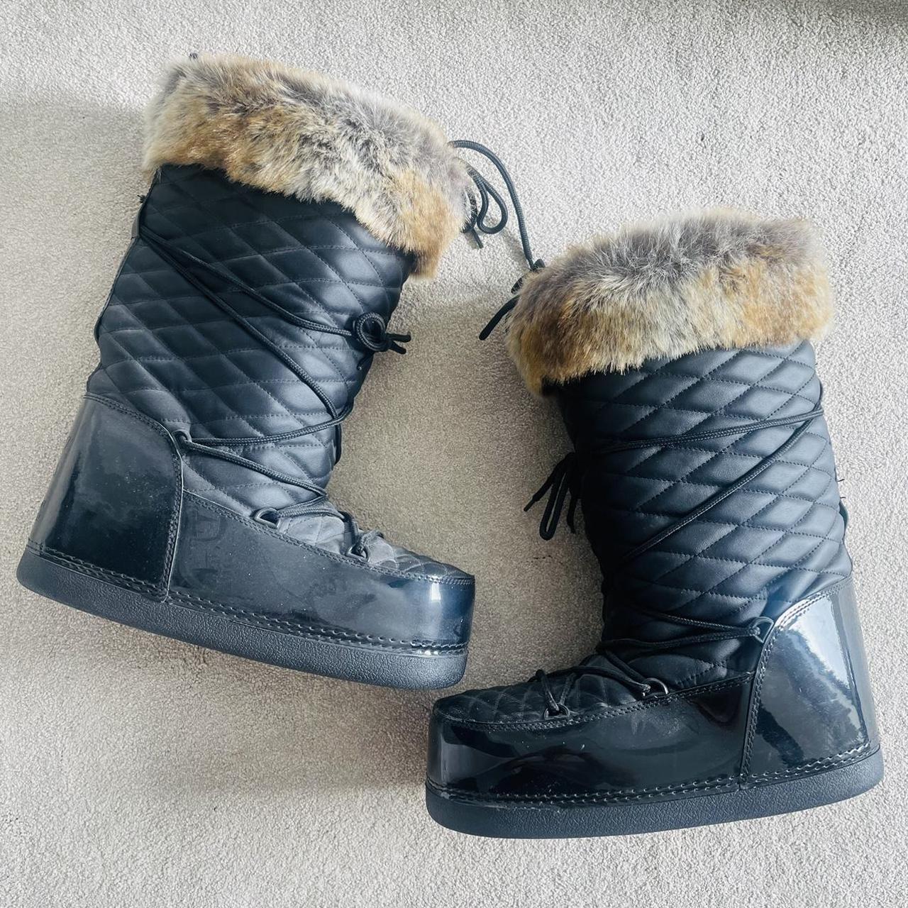 Barts black faux fur snow boots Size UK 6/7 Brand new - Depop