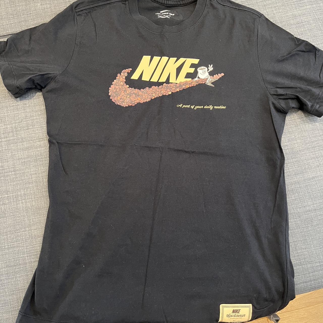 mens black and volt nike shirt