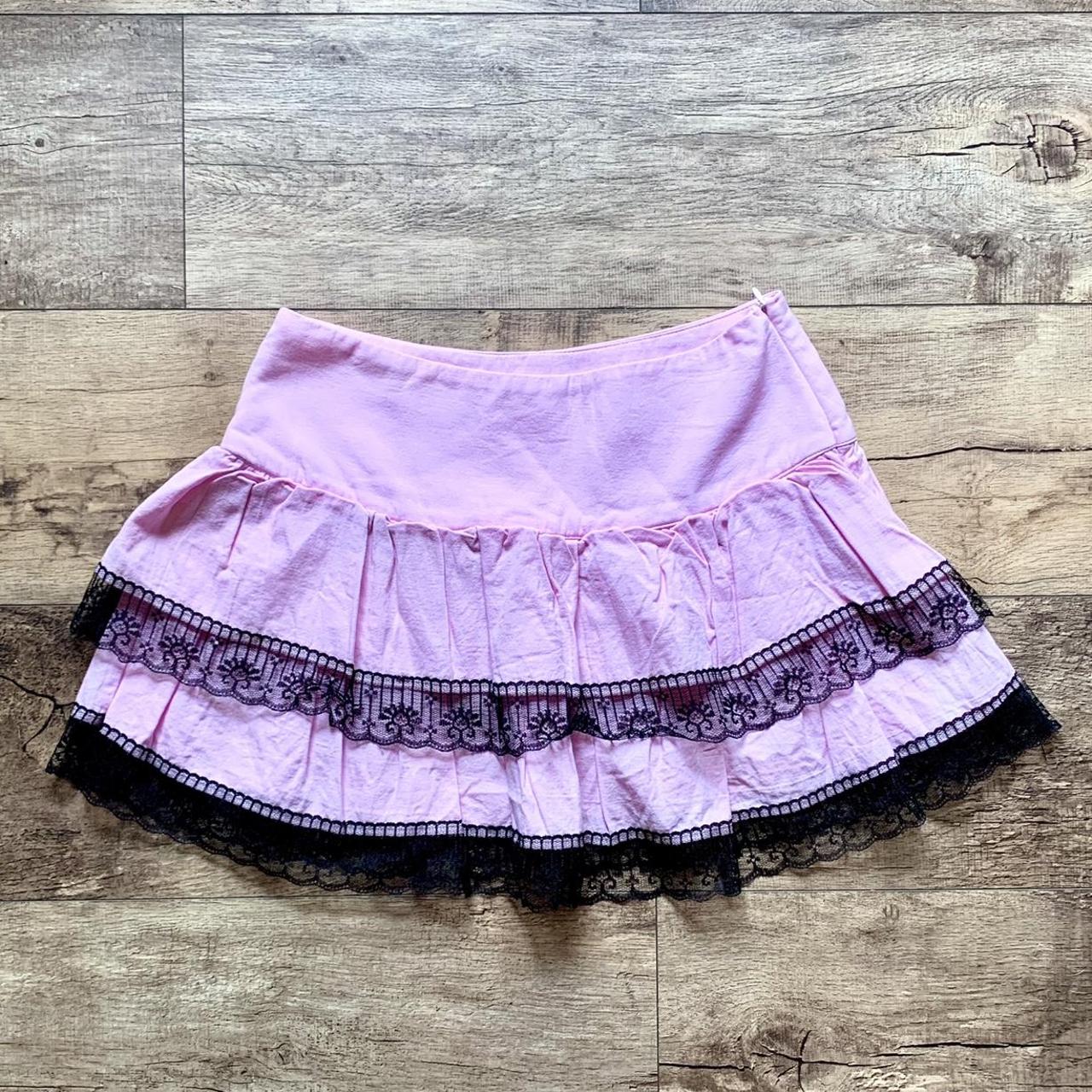 Brand not known Women's Pink and Black Skirt | Depop