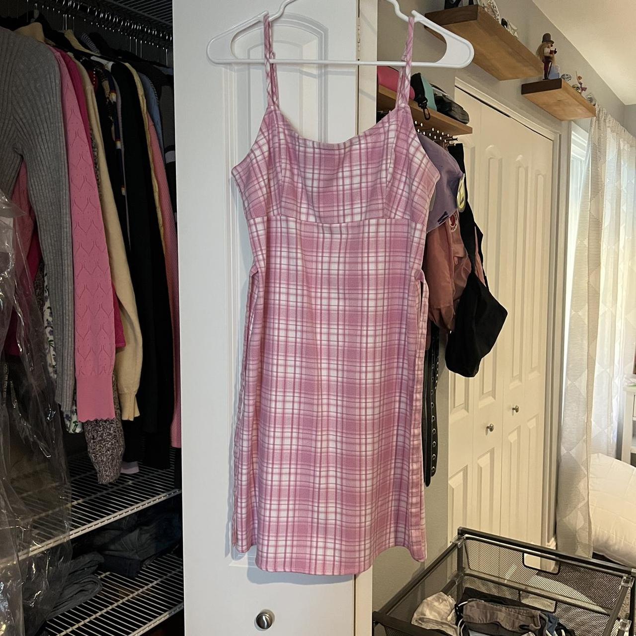 Brandy melville pink and white colleen Depop