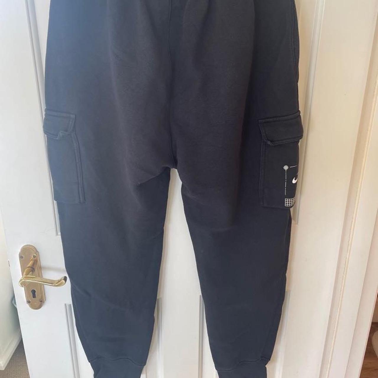 womens nike cargo joggers