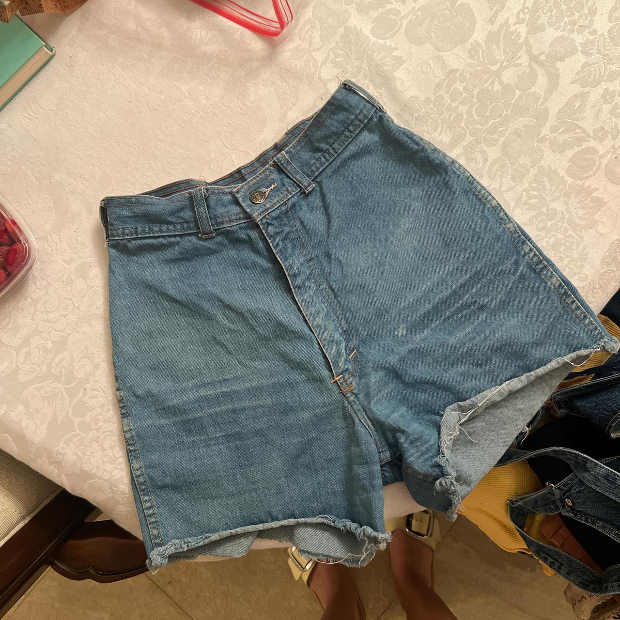 item listed by anahiv123